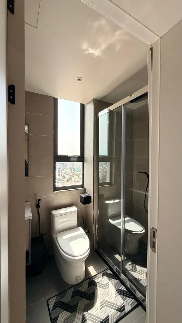 Berga's residence bathroom